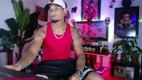 Snapshot of sexo_aharon chatting on 06.24.26 Aharon ravelo online show from 06.24.26