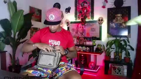 Snapshot of sexo_aharon chatting on 06.28.26 Aharon ravelo online show from 06.28.26
