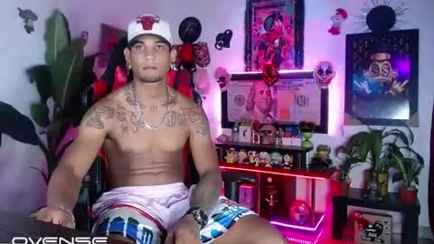 Snapshot of sexo_aharon chatting on 07.16.26 Aharon ravelo online show from 07.16.26