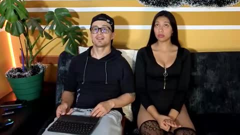 Snapshot of sexquarantine_2020 chatting on 12.16.25 KhidaMilo online show from 12.16.25