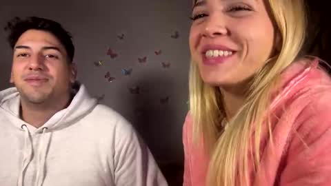 Snapshot of sexsummerr chatting on 05.12.26 HI Privates are OPEN online show from 05.12.26