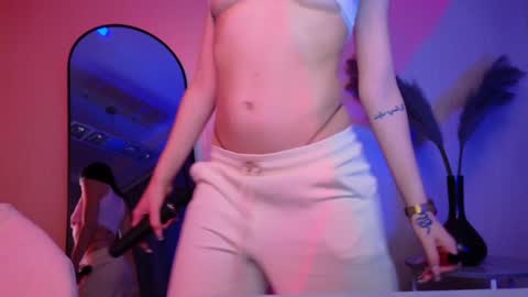 Snapshot of sextezi chatting on 01.27.25 sextezi online show from 01.27.25