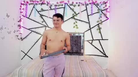 Snapshot of sexx_university chatting on 05.30.26 sexx_university online show from 05.30.26