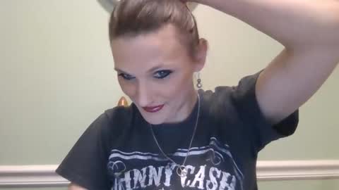 Snapshot of sexxileeah chatting on 01.14.25 sexxileeah online show from 01.14.25