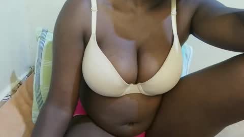 Snapshot of sexxy_maya1 chatting on 05.07.26 sexxy_maya1 online show from 05.07.26