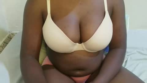 Snapshot of sexxy_maya1 chatting on 05.14.26 sexxy_maya1 online show from 05.14.26