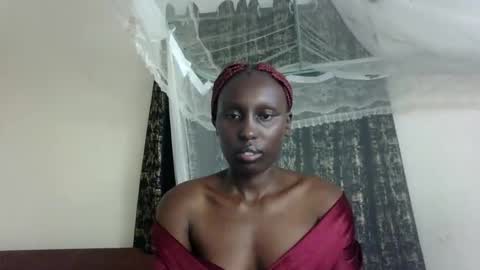 Snapshot of sexxy_melmine chatting on 05.01.26 Dolly online show from 05.01.26