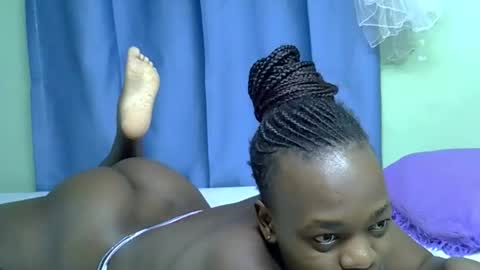 African Queen online show from 05.19.26