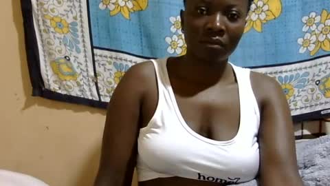 Snapshot of sexxymelanin73 chatting on 07.14.26 Sexy Boobs online show from 07.14.26