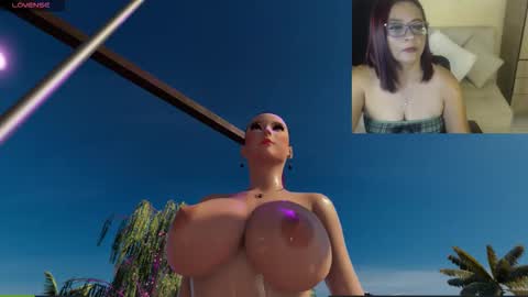 Snapshot of sexy_ambarr chatting on 09.28.25 Ambar online show from 09.28.25