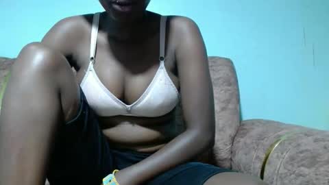 Snapshot of sexy_batush04 chatting on 02.15.26 sexy_batush04 online show from 02.15.26