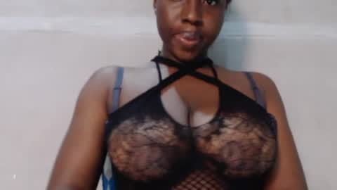 Snapshot of sexy_blaq123 chatting on 06.15.26 sexyblaq online show from 06.15.26