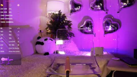 Snapshot of sexy_blonde_doll chatting on 02.13.25 Lina online show from 02.13.25