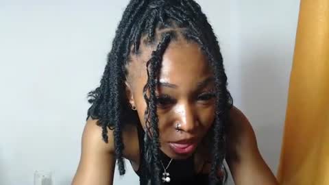 sexy_bluey247 online show from 06.12.26