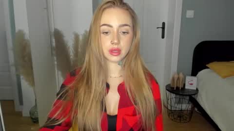 C o r a l i e online show from 04.22.26