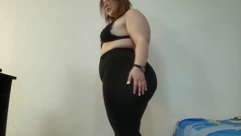 Snapshot of sexy_curvi chatting on 12.15.24 karla           instagram  online show from 12.15.24