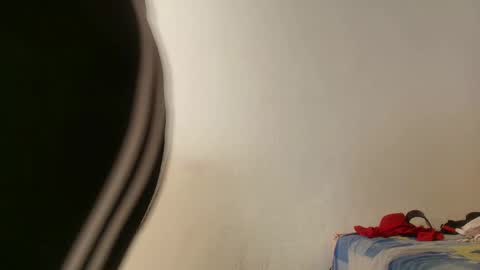 Snapshot of sexy_curvi chatting on 12.21.24 karla           instagram  online show from 12.21.24