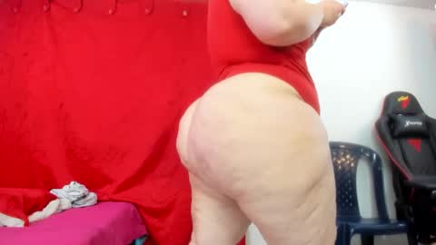 Snapshot of sexy_curvi chatting on 10.05.25 karla           instagram  online show from 10.05.25