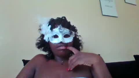 Snapshot of sexy_daniellah chatting on 02.16.26 daniella online show from 02.16.26