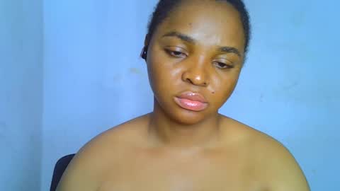 Snapshot of sexy_ebonygirl_ chatting on 10.13.25 Clara online show from 10.13.25