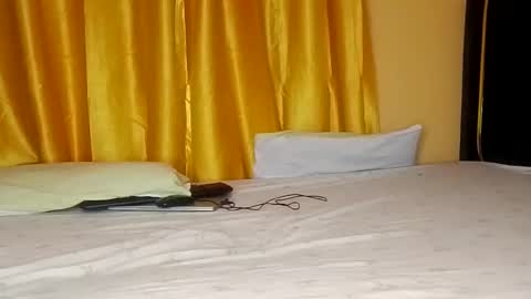 Snapshot of sexy_esther92 chatting on 02.01.26 sexy_esther92 online show from 02.01.26