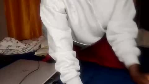 Snapshot of sexy_esther92 chatting on 02.15.26 sexy_esther92 online show from 02.15.26