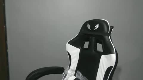 Snapshot of sexy_hot_pussie chatting on 03.01.25 just call me sofia online show from 03.01.25