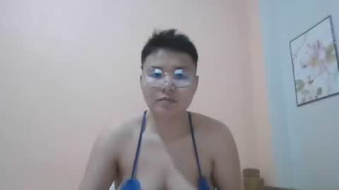 Snapshot of sexy_hotass_girl chatting on 12.26.24 Anna online show from 12.26.24