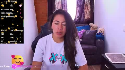 laura  online show from 09.09.25