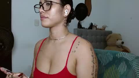 Snapshot of sexy_lia_latina chatting on 06.24.26 Celeste online show from 06.24.26