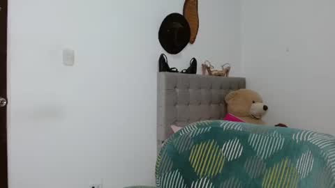 Snapshot of sexy_lia_latina chatting on 07.10.26 Celeste online show from 07.10.26