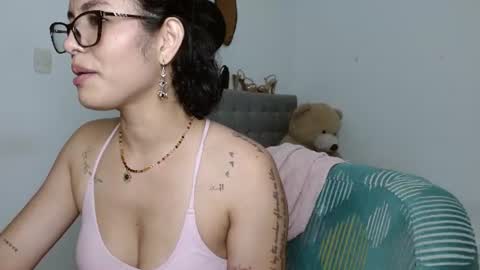Snapshot of sexy_lia_latina chatting on 07.28.26 Celeste online show from 07.28.26
