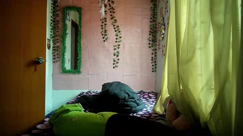 Snapshot of sexy_lolas chatting on 03.18.26 sexy lolas online show from 03.18.26