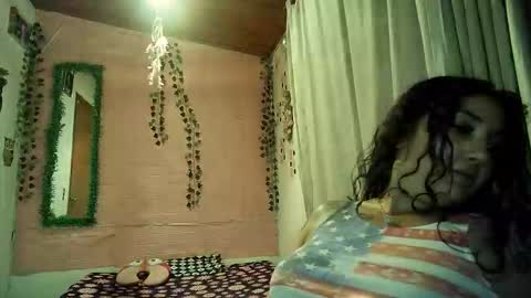 Snapshot of sexy_lolas chatting on 03.28.26 sexy lolas online show from 03.28.26