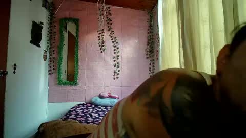 Snapshot of sexy_lolas chatting on 04.02.26 sexy lolas online show from 04.02.26