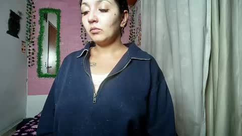 Snapshot of sexy_lolas chatting on 04.05.26 sexy lolas online show from 04.05.26