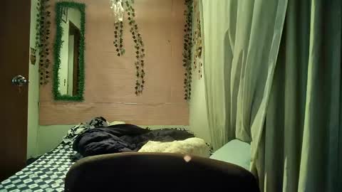 sexy lolas online show from 04.25.26