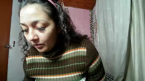 sexy lolas online show from 05.18.26