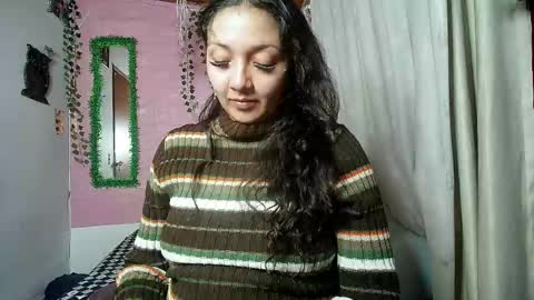sexy lolas online show from 05.22.26
