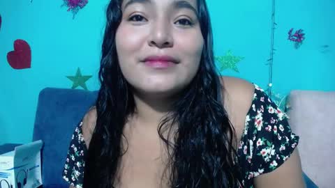 Snapshot of sexy_love_15 chatting on 12.21.24 SIRENA LOVE online show from 12.21.24