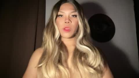Snapshot of sexy_maevemorexxx chatting on 06.15.26 Nicole online show from 06.15.26