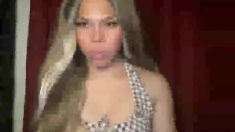 Snapshot of sexy_maevemorexxx chatting on 06.18.26 Nicole online show from 06.18.26