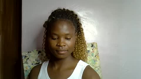 Snapshot of sexy_molyne chatting on 01.15.26 Molyne online show from 01.15.26