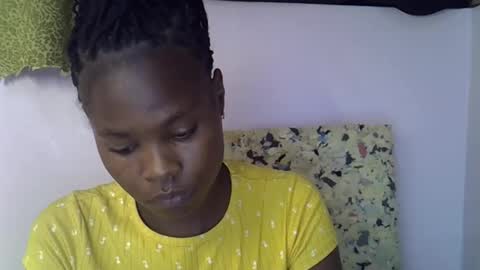 Snapshot of sexy_molyne chatting on 02.14.26 Molyne online show from 02.14.26