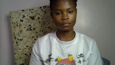 Snapshot of sexy_molyne chatting on 02.28.26 Molyne online show from 02.28.26