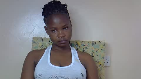 Snapshot of sexy_molyne chatting on 04.10.26 Molyne online show from 04.10.26