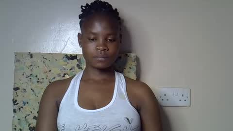 Snapshot of sexy_molyne chatting on 04.10.26 Molyne online show from 04.10.26