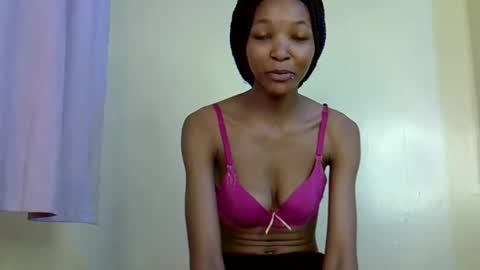 Snapshot of sexy_narohah chatting on 10.01.25 Narohah online show from 10.01.25