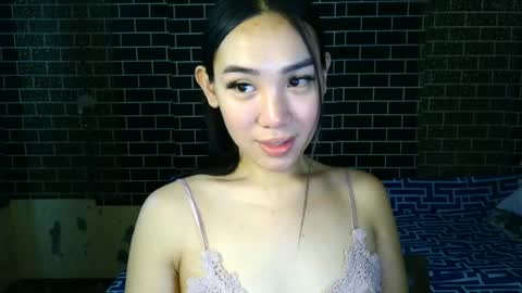 hi im queenie online show from 07.22.26