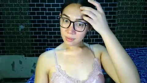 hi im queenie online show from 07.24.26